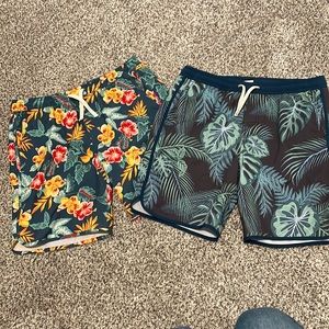 Boys FairHarbor swim shorts size XL Set of 2